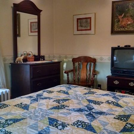Fish & Loaves Bed And Breakfast Numidia Екстер'єр фото