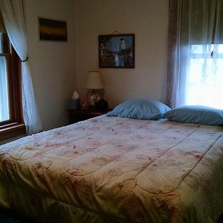 Fish & Loaves Bed And Breakfast Numidia Екстер'єр фото