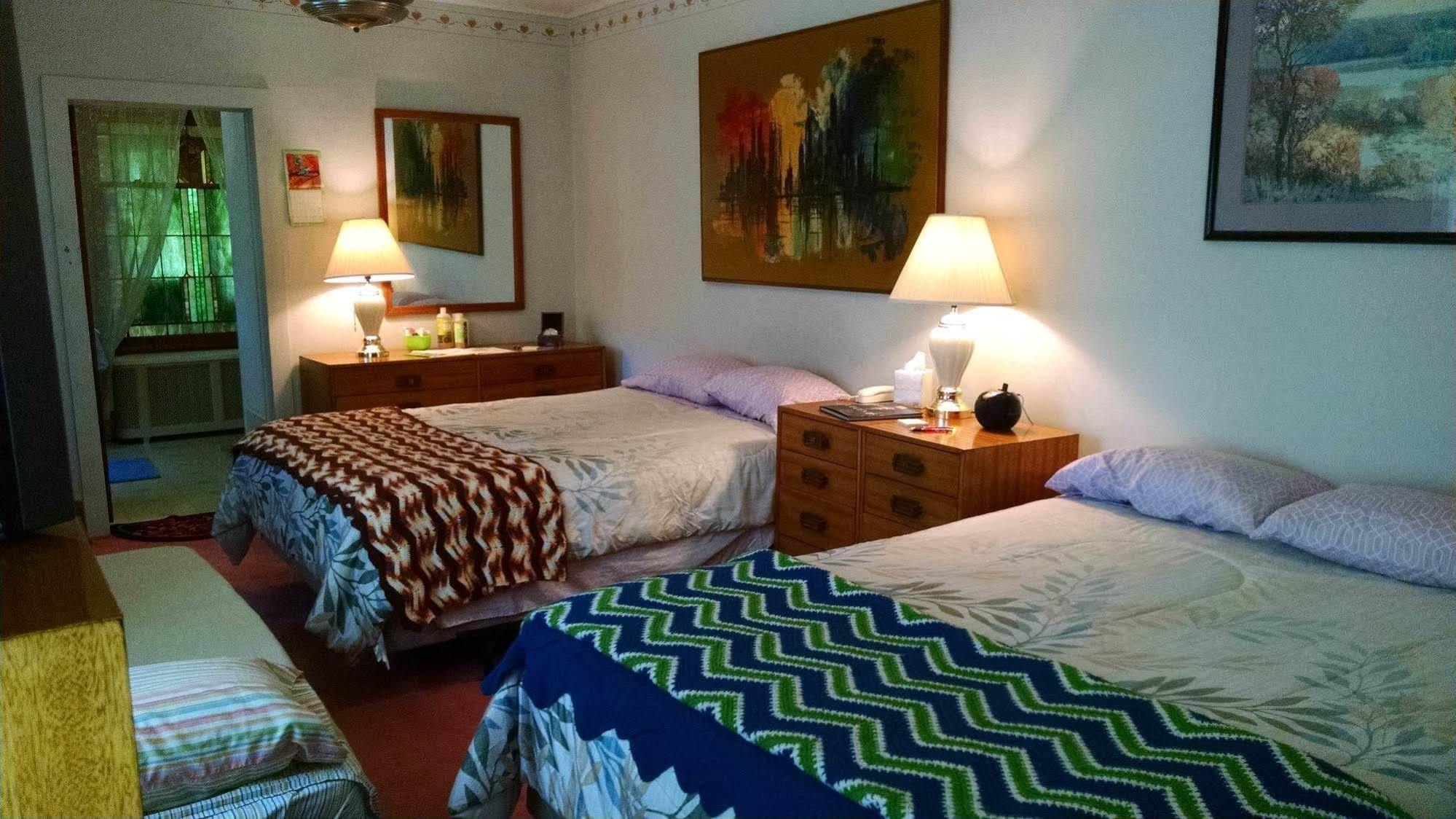 Fish & Loaves Bed And Breakfast Numidia Екстер'єр фото