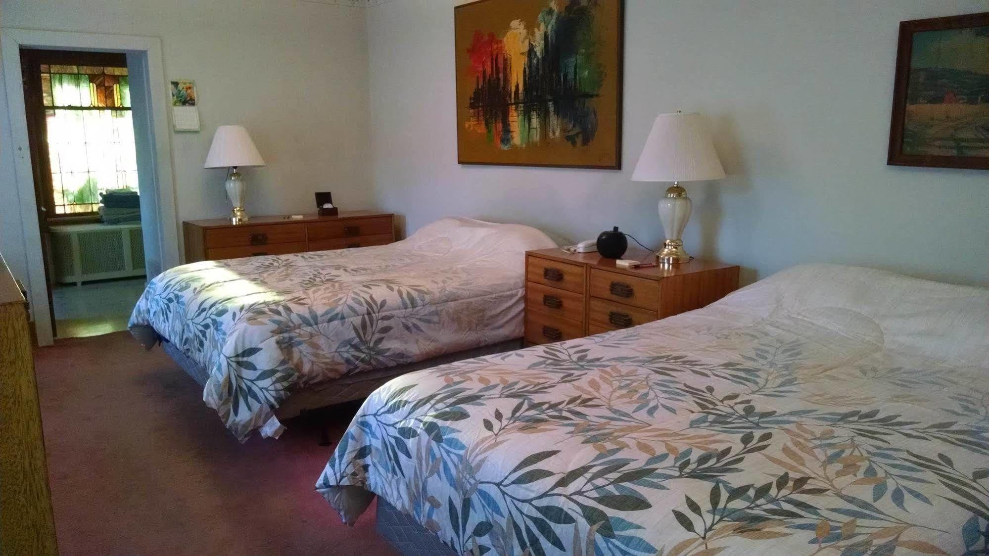 Fish & Loaves Bed And Breakfast Numidia Екстер'єр фото
