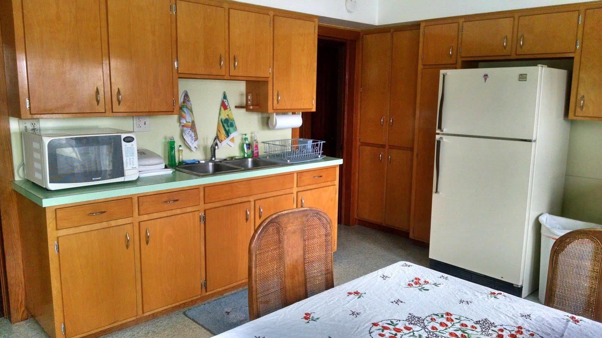 Fish & Loaves Bed And Breakfast Numidia Екстер'єр фото
